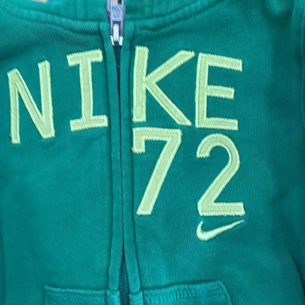 vintage look Nike hooded sweatshirt 3T